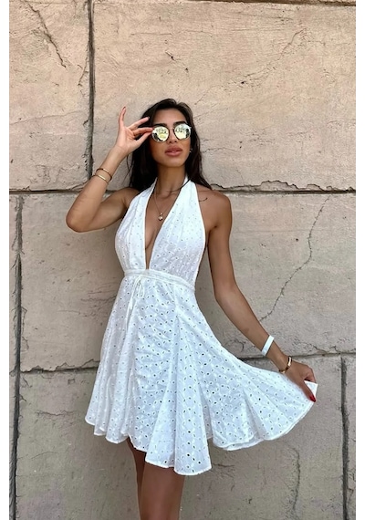 Fashion Cocktail Marilyn Monroe Fistolu Sırt Dekolte Bağcıklı Delikli Çan Etek Dalgalı Kloş Etek Yazlık Tatil Elbise Beyaz Fashion Cocktail Marilyn Monroe Fistolu Sırt Dekolte Bağcıklı Delikli Çan Etek Dalgalı Kloş Etek Yazlık Tatil Elbise Beyaz