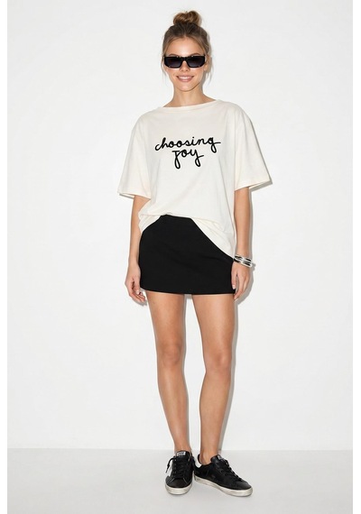 Shade Kadın Nakışlı Yazı İşlemeli Kayık Yaka T-shirt 60382604 - Krem