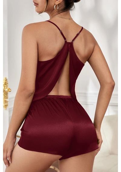 Moda Dua Kadın Bordo Asimetrik Sırt Dekolte Detaylı Şık Şortlu Gecelik Takım