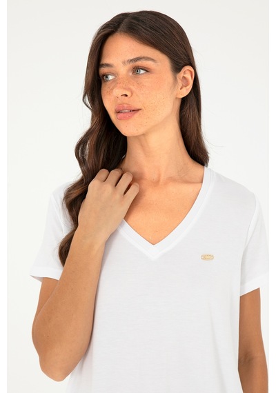U.S. Polo Assn. Kadın Beyaz V Yaka Basic Tişört 50280019-VR013 U.S. Polo Assn. Kadın Beyaz V Yaka Basic Tişört 50280019-VR013