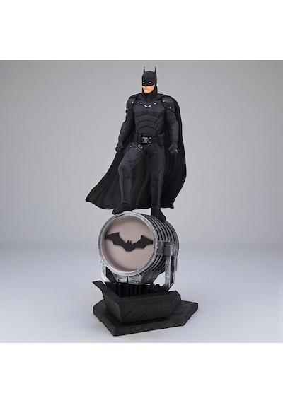 Batman - Kara Şövalye Figür 30 Cm