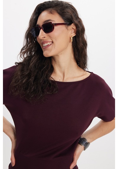 Tudors Kadın Slim Fit Dar Kesim Kısa Kollu Kayık Yaka Mürdüm Tişört-50568