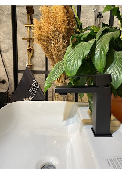 İsaoğlu Yapı Mat Siyah Lavabo Bataryası Kare Slim Tasarım Siyah Banyo Armatürü Siyah