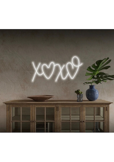 Xoxo Yazılı Ve Şekilli Neon Tabela Beyaz