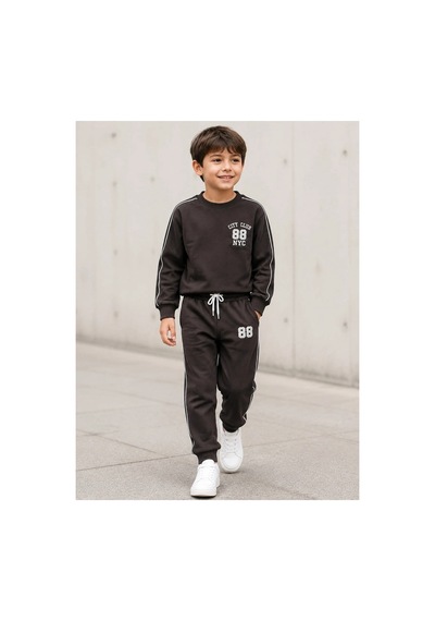 Lugmo Erkek Çocuk Koyu Kahverengi 88 Nakışlı Biyeli Sweatshirt Jogger Eşofman Takımı
