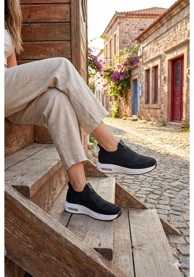 Guja 26y302-1 Rahat Air Taban Taşlı Tekstil Bağcıksız Spor Sneaker Kadın Ayakkabı Siyah