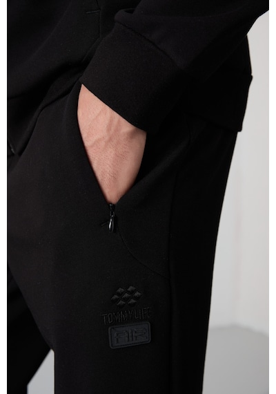 Tommy Life Siyah Pamuklu Kalın Yumuşak Dokulu Comfort Fit Baskılı Erkek Eşofman Takım - 85236 Siyah Tommy Life Siyah Pamuklu Kalın Yumuşak Dokulu Comfort Fit Baskılı Erkek Eşofman Takım - 85236 Siyah