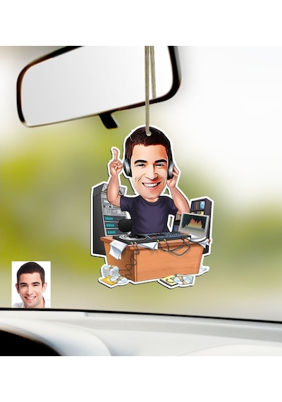 Kişiye Özel Bay Radyocu Karikatürlü Ahşap Araba Dikiz Ayna Süsü