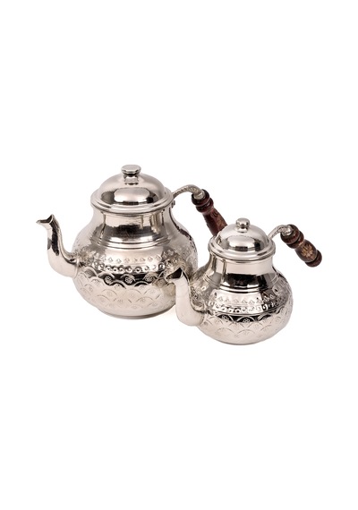Dmt Gaziantep Bakırdan Çaydanlık İşlemeli Toplam Boy :26 Cm En:alt 16 Cm Üst 12 Cm Çap İşlemeli Kulp