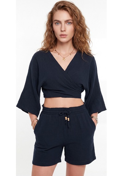 Lela Pamuklu Regular Fit Bağlamalı Crop Kimono Bayan Kimono 668yl2783 Lacivert Lela Pamuklu Regular Fit Bağlamalı Crop Kimono Bayan Kimono 668yl2783 Lacivert