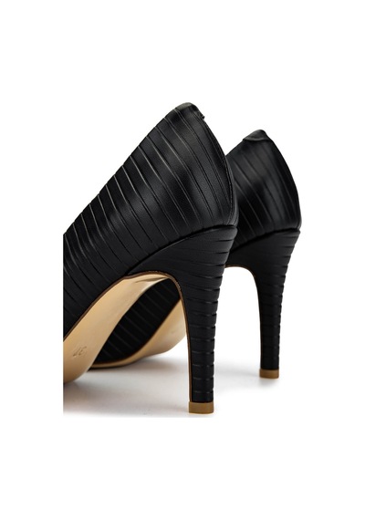 Tamer Tanca Kadın Hakiki Deri Siyah Stiletto Ayakkabı 886 5205 Bn Ayk Y26 Sıyah 01