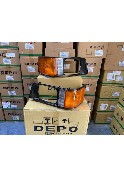 Mitsubishi L300 1987-1997 Arası Depo Sağ Ve Sol Far Çerçeveli Sinyal Lambası Mb527293 / Mb527294