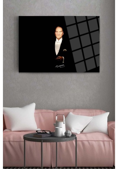 Atatürk Türk Bayrağı Cam Tablo Modern Sanat Tablosu Uv Baskılı Canlı Renkler Ev Ve İş Yeri Anlamlı Hediye Seçeneği Kolay Montaj Askılı