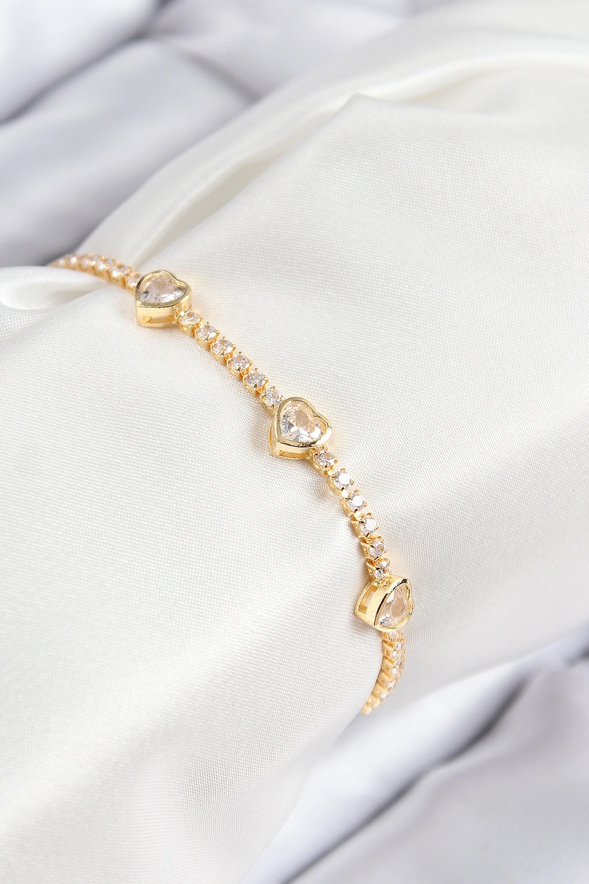 Nova Bazaar Pirinç Zirkon Taşlı Sıralı Kalp Model Gold Renk Kadın Bileklik Altın