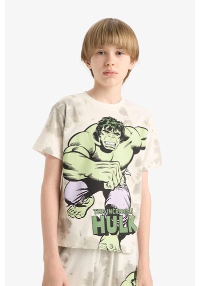 DeFacto Erkek Çocuk Marvel Comics Pijama Takımı Kısa Kollu Üst Beli Lastikli Şort E0344A825SMER188