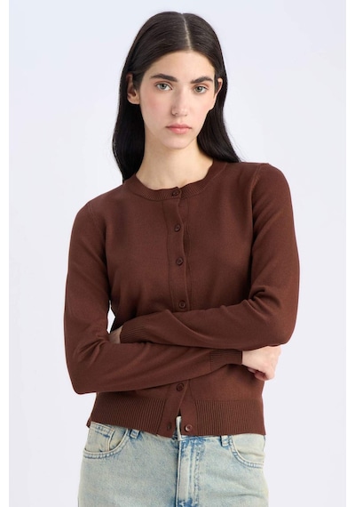 DeFacto Regular Fit Bisiklet Yaka Basic Düz Triko Hırka D6282AX25SPBN311 Kahve DeFacto Regular Fit Bisiklet Yaka Basic Düz Triko Hırka D6282AX25SPBN311 Kahve