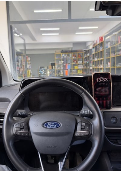 Ford Courier 2024-2026 Araç Içi Premium Telefon Tutucu - Araba Telefon Tutacağı Havalandırma Için