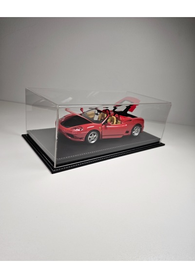 1:18 Model Araçlar İçin Siyah Deri Tabanlı Pleksi Case