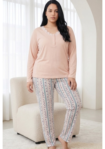 Siyah İnci Düğmeli Pamuklu Likralı Büyük Beden Battal Boy Örme Pijama Takım26240917 Somon Siyah İnci Düğmeli Pamuklu Likralı Büyük Beden Battal Boy Örme Pijama Takım26240917 Somon