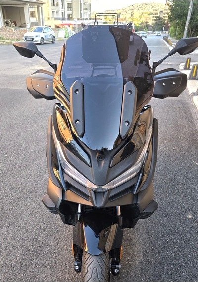 Motocam Voge Sr4 Ön Cam 2022-2026 Model 54cm Siyah Renkli 4mm