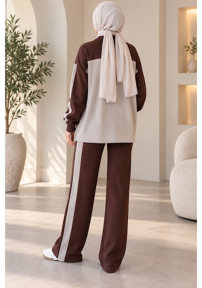 Stilkusagi Kahverengi Bloklu Fermuarlı Hırka Pantolonlu Triko Takım Oversize Tesettür Stilkusagi Kahverengi Bloklu Fermuarlı Hırka Pantolonlu Triko Takım Oversize Tesettür