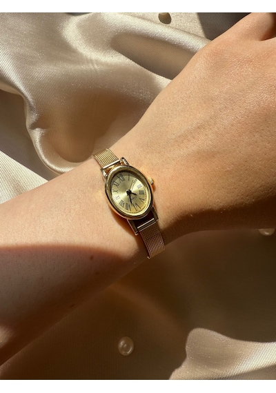 Retro Minimal Hasır Kordon Vintage Kadın Kol Saati Gold Altın
