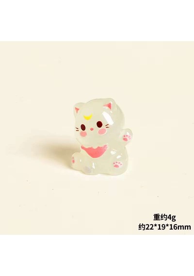 8 Adet Sailor Moon Ay Savaşçısı Luna Karanlıkta Parlayan Fosforlu Reçine Kedi Yavrusu Figürü Ay Sevimli Figür Trendy Yaratıcı Masaüstü Araba Torpido T