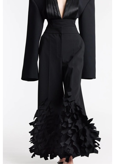 A.w.a.k.e. Mode Yüksek Bel Culottes Geometrik Dikdörtgen Detaylı Şık Ve Modern Tasarım Siyah A.w.a.k.e. Mode Yüksek Bel Culottes Geometrik Dikdörtgen Detaylı Şık Ve Modern Tasarım Siyah