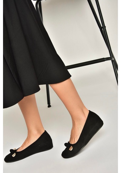 Fox Shoes Y250750702 Siyah Süet Alçak Dolgu Tabanlı Kadın Ayakkabı Siyah