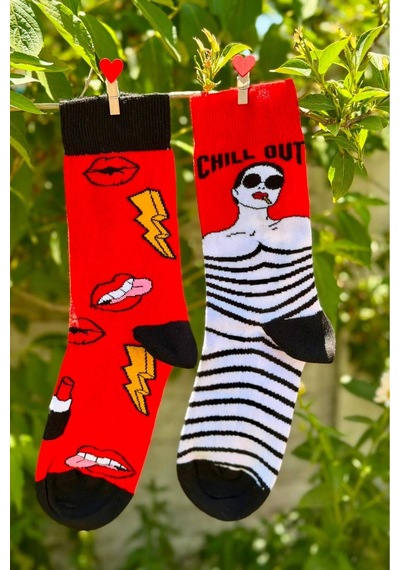Lousocks Unisex Sağlı Sollu Chill Out Desenli Soket Çorap Kırmızı