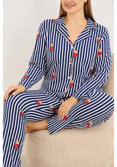 Siyah İnci Curve Büyük Beden Battal Boy Düğmeli Pamuklu Pijama Takımı 7687 Lacivert Ayıcıklı Siyah İnci Curve Büyük Beden Battal Boy Düğmeli Pamuklu Pijama Takımı 7687 Lacivert Ayıcıklı
