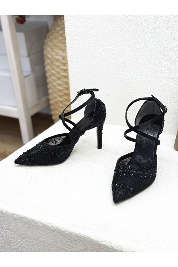 Stillo 420 Kadın Taşlı Tül Detay Bilekten Bağlı İnce Topuklu Yarım Açık Abiye Stiletto Siyah Stillo 420 Kadın Taşlı Tül Detay Bilekten Bağlı İnce Topuklu Yarım Açık Abiye Stiletto Siyah