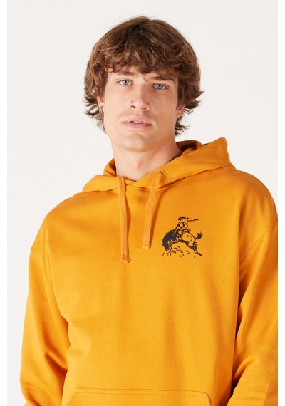 Wrangler Loose Fit Rahat Kesim Pamuk Kapüşonlu İçi Polarlı Sırt Baskılı Turuncu Sweatshirt W656I4H43 Hardal