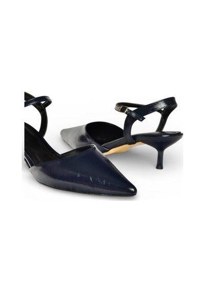 Fox Shoes Y480259860 Lacivert Rustik Mini İnce Topuklu Sivri Burun Kadın Ayakkabı Lacivert Fox Shoes Y480259860 Lacivert Rustik Mini İnce Topuklu Sivri Burun Kadın Ayakkabı Lacivert