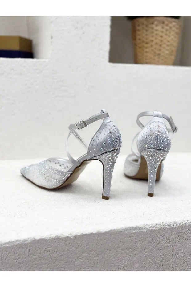 Stillo 420 Kadın Taşlı Tül Detay Bilekten Bağlı İnce Topuklu Yarım Açık Abiye Stiletto Gümüş Stillo 420 Kadın Taşlı Tül Detay Bilekten Bağlı İnce Topuklu Yarım Açık Abiye Stiletto Gümüş