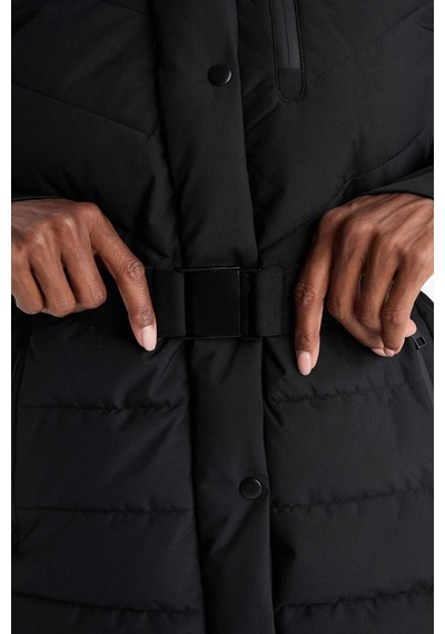 Defacto Defactofit Su İtici Regular Fit Kapüşonlu Parka Mont C8505ax25wnbk81 Siyah-bk81 Defacto Defactofit Su İtici Regular Fit Kapüşonlu Parka Mont C8505ax25wnbk81 Siyah-bk81
