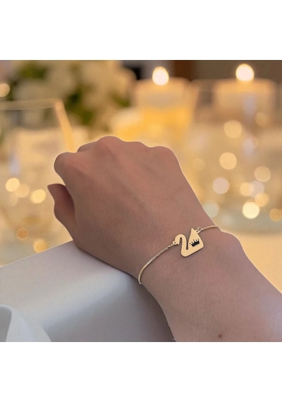 Archin Krallık Tacı Temalı Kuğu Kuşu Motifli 14 Ayar Altın Plakalı Zincirli Hediye Bileklik-599sembol Krallık Tacı Archin Krallık Tacı Temalı Kuğu Kuşu Motifli 14 Ayar Altın Plakalı Zincirli Hediye Bileklik-599sembol Krallık Tacı