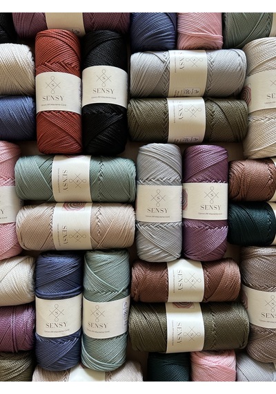 Sensy 1.5 Mm - 100 Gr Polyester Makrome Ipi Mürdüm 150 M Polyester Makrome Ip Supla Ip Ve Çanta Ipliği