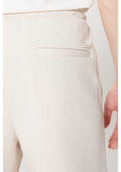 AC&Co / Altınyıldız Classics Erkek Bej Slim Fit Dar Kesim Pamuklu Yan Cepli Örme Şort Bej