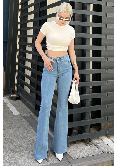 Açık Mavi Yırtmaçlı Likralı Çan Paça Jean Pantolon Mg1518