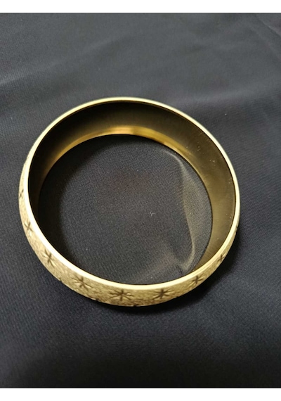 Kumlu Yıldız Desenli 6.5 Cm Lüks Çelik Takı Bilezik Altın