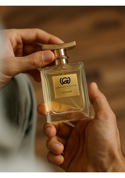 Tatsukaze Erkek Parfum Güçlü Kalıcı Rom Akoru, Vhisky Aroma, Amber, Odunsu Notalar Meyveli
