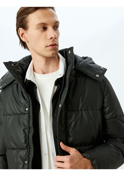 Koton Slim Fit Kapşonlu Suni Deri Şişme Mont Siyah 5wam20034hw Siyah