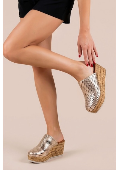 Analin Shoes Kadın Hakiki Deri Burnu Kapalı Dolgu Topuk Terlik Altın