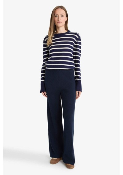 Defacto Regular Fit Basic Düz Beli Lastikli Düz Paça Triko Pantolon D6912ax25wnnv235 Lacivert-nv235 Defacto Regular Fit Basic Düz Beli Lastikli Düz Paça Triko Pantolon D6912ax25wnnv235 Lacivert-nv235