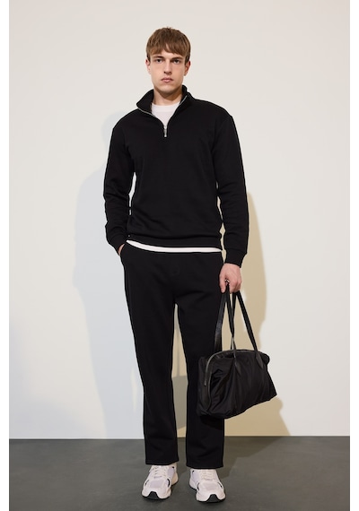 Defacto Regular Fit Dik Yaka Yarım Fermuarlı Basic Sweatshirt X7405az26aubk81 Siyah-bk81
