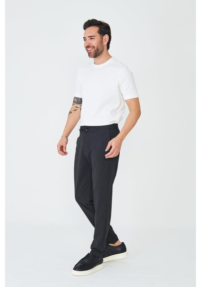 Siyah İnce Çizgili Jogger Spor Erkek Pantolon