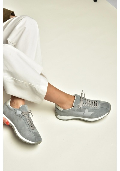 Fox Shoes Z312516661 Gri Hakiki Deri Süet Kadın Spor Ayakkabı Sneakers