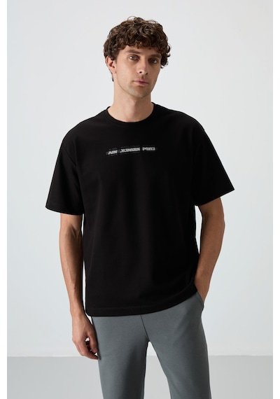 Air Jones Tommy Life Siyah Pamuklu Kalın Yüzeyi Dokulu Oversize Fit Baskılı Erkek T-shirt - 88365 Siyah Air Jones Tommy Life Siyah Pamuklu Kalın Yüzeyi Dokulu Oversize Fit Baskılı Erkek T-shirt - 88365 Siyah