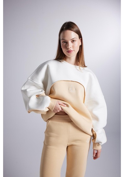 Holly Lolly Şardonlu 3 İplik Kumaş Logolu Oversize Nola Sweatshirt Bej